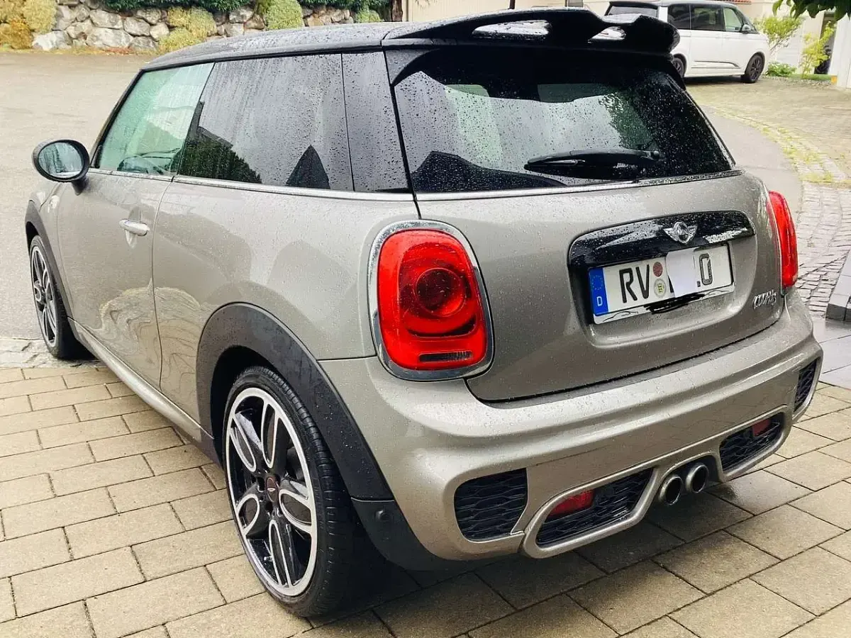 Gebraucht Mini Cooper S 192 PS (141 kW) 2018 Silber Kleinwagen