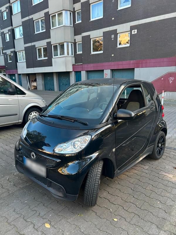 Schwarz Gebraucht 2011 Smart ForTwo Coupé Kleinwagen | 3.700 € (Guter Preis) - Bild 1/4