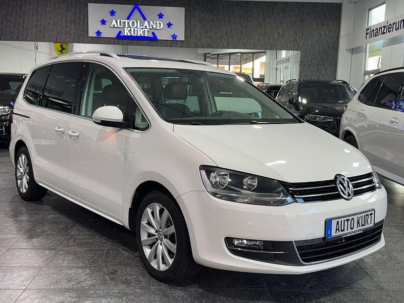 Weiß Gebraucht 2014 VW Sharan Highline Van / Kleinbus | 15.700 € (Fairer Preis) - Bild 1/4