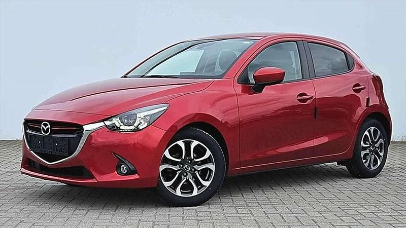 Rot / rubinrot Gebraucht 2016 Mazda 2 Limousine | 11.450 € (Teuer) - Bild 1/4
