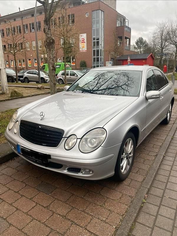 Brugt Mercedes E220 150 HK (110 kW) 2002 Sølv Sedan