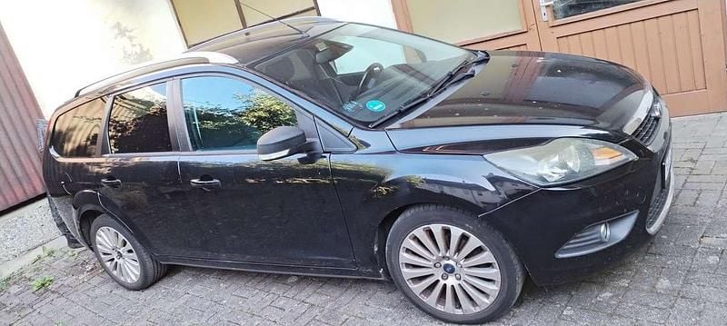 Schwarz Gebraucht 2009 Ford Focus Titanium Kombi | 1.699 € (Superpreis) - Bild 1/4