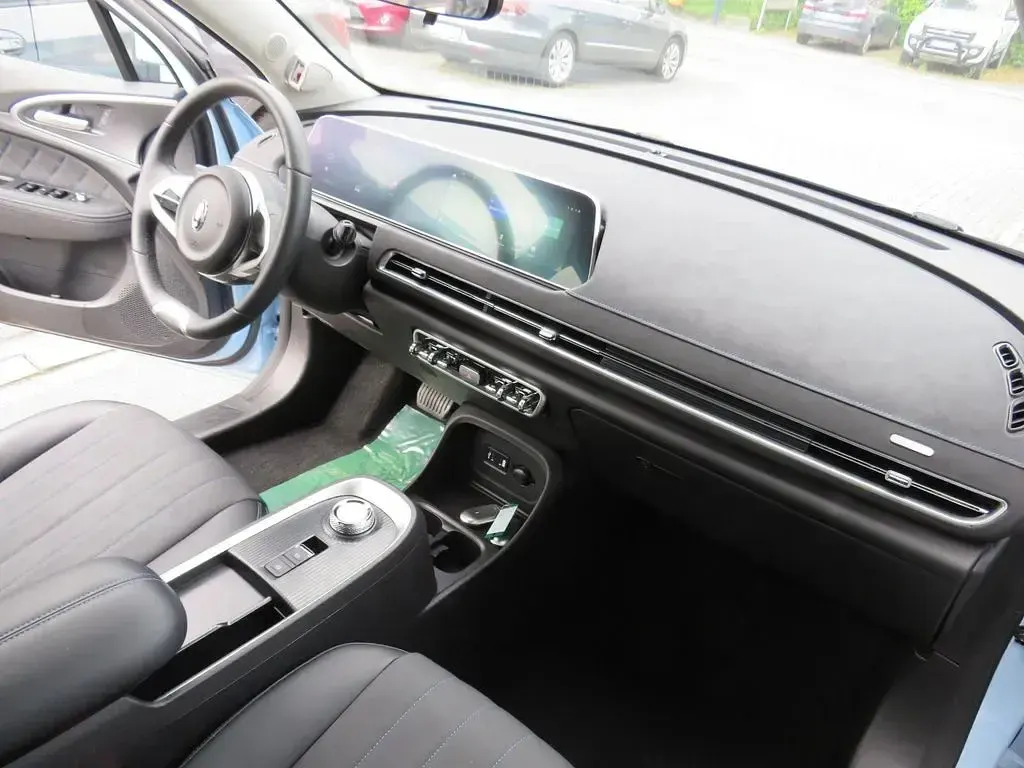 Używany Ora 03 125 kW (171 KM) 2023 Czarny Hatchback