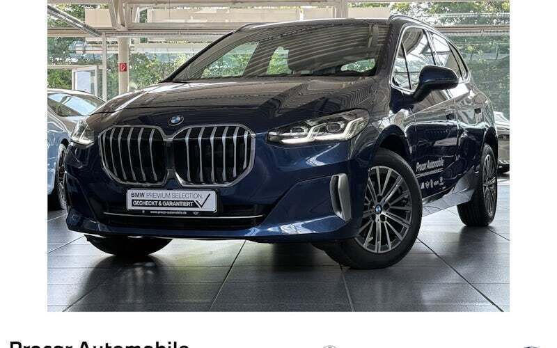 Blau Gebraucht 2022 BMW 218 Luxury Line Kombi | 29.880 € (Etwas zu teuer) - Bild 1/4