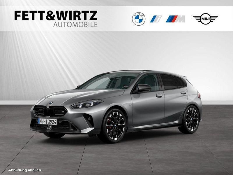 Skyscraper grau metallic Gebraucht 2024 BMW M135 Performance Kleinwagen | 46.900 € (Teuer) - Bild 1/3