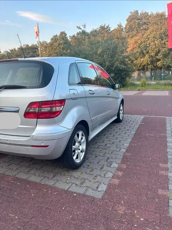 Gebraucht Mercedes B200 136 PS (100 kW) 2008 Grau Van / Kleinbus