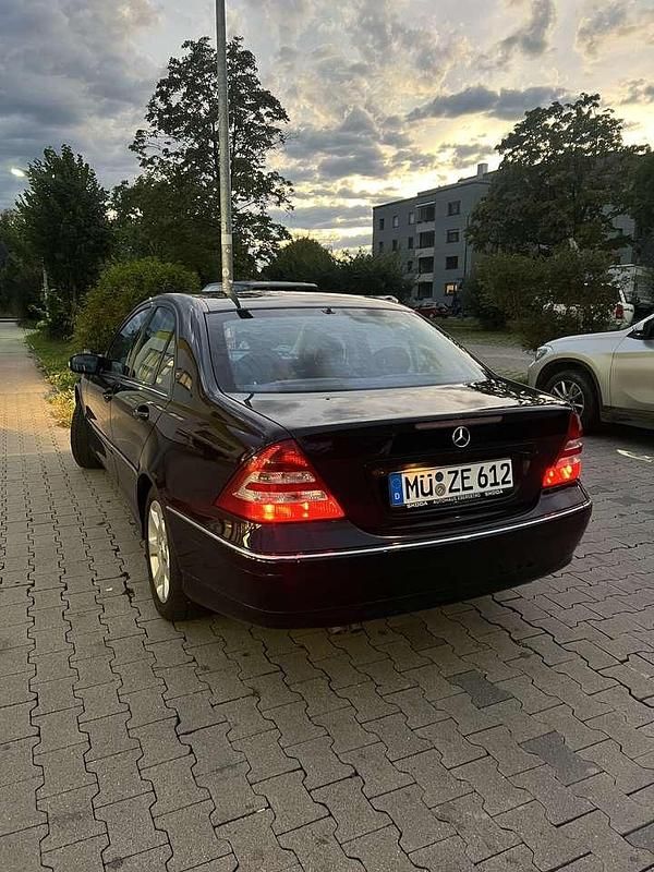 Gebraucht Mercedes C200 Avantgarde 122 PS (89 kW) 2005 Limousine