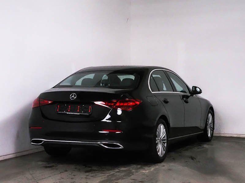 Gebraucht Mercedes C180 170 PS (125 kW) 2025 Lack obsidianschwarz Limousine