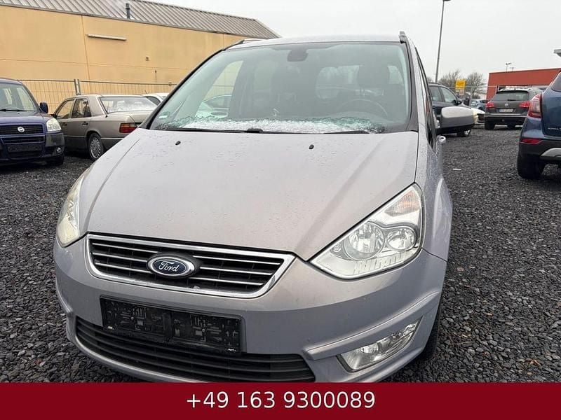 Grau Gebraucht 2012 Ford Galaxy Trend Van / Kleinbus | 2.750 € (Superpreis) - Bild 1/4