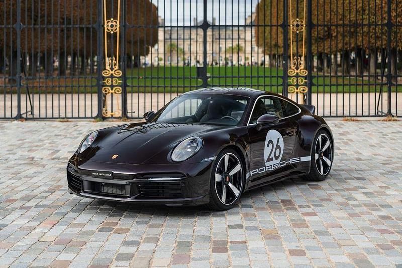 Rot Gebraucht 2023 Porsche 992 Sport | 429.000 € - Bild 1/4