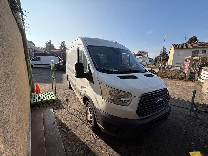 Gebraucht Ford Transit 125 PS (91 kW) 2016 Weiß Van / Kleinbus