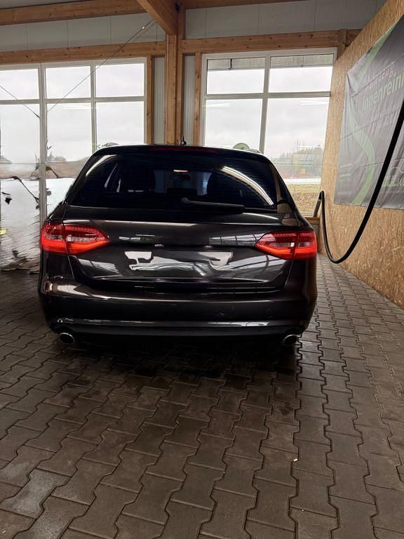 Gebraucht Audi A4 Ambition 170 PS (125 kW) 2012 Schwarz Kombi