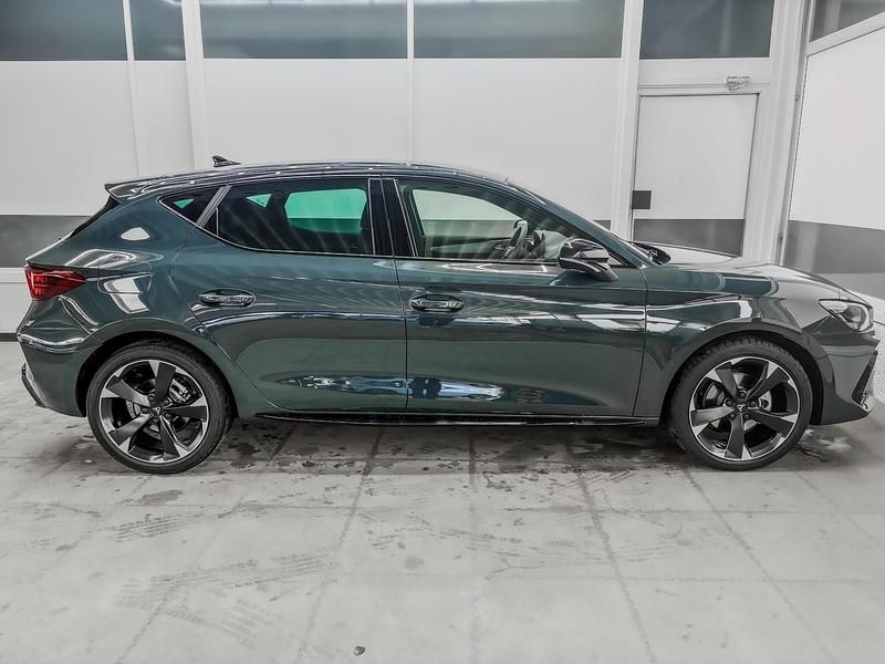 Neu Cupra Leon 150 PS (110 kW) 2026 Fiord blau 9k9k Limousine