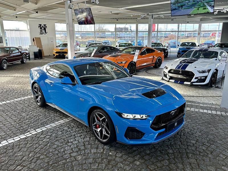 Gebraucht Ford Mustang GT Fastback 446 PS (328 kW) 2024 Blau (blau (grabber blue metallic)) Coupé