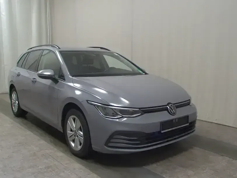 Gebraucht VW Golf VIII Life 150 PS (110 kW) 2023 Grau Kombi