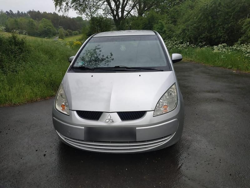 Gebraucht Mitsubishi Colt 95 PS (69 kW) 2005 Silber Kleinwagen