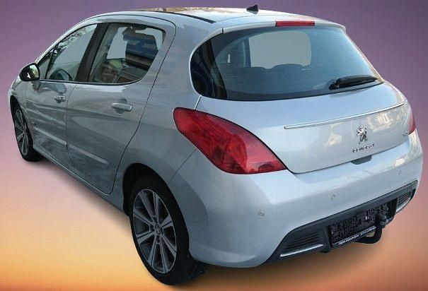 Gebraucht Peugeot 308 Style 120 PS (88 kW) 2013 Silber Limousine