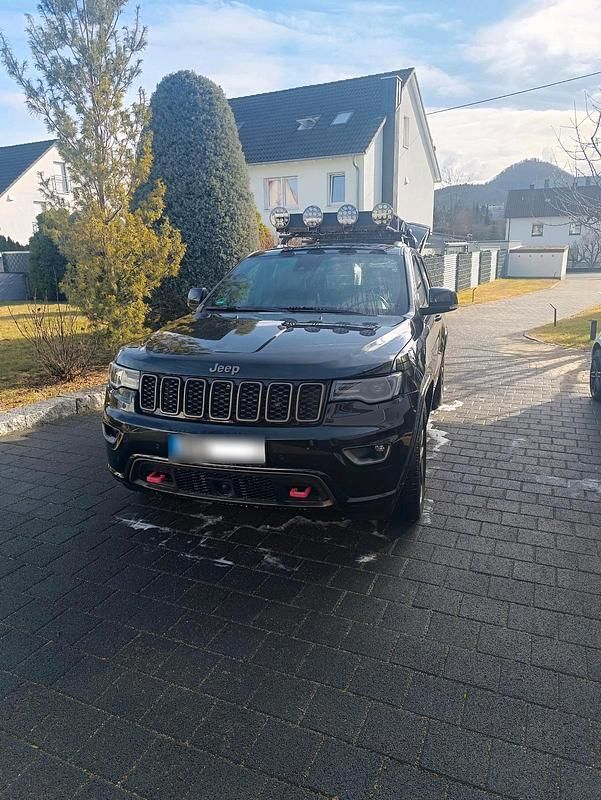 Gebraucht Jeep Grand Cherokee 250 PS (183 kW) 2016 Schwarz SUV