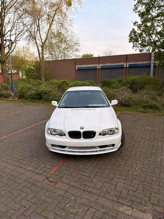 Second-hand BMW 320 170 CP (125 kW) 2000 Alb Coupe