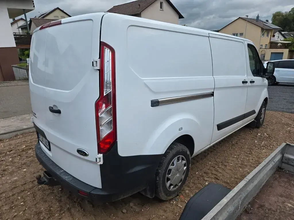 Gebraucht Ford Transit Custom 101 PS (74 kW) 2016 Van / Kleinbus