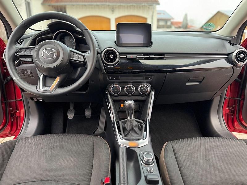Gebraucht Mazda 2 Kizoku 90 PS (66 kW) 2021 Rot Kleinwagen