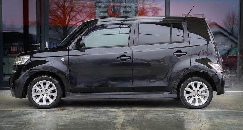 Gebraucht Daihatsu Materia 103 PS (75 kW) 2008 Schwarz Van / Kleinbus