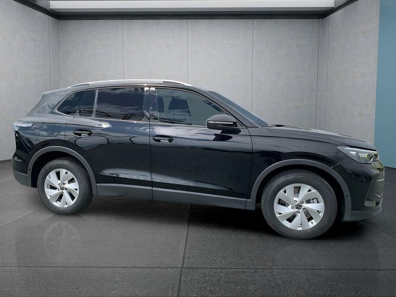 Neu VW Tiguan 150 PS (110 kW) 2025 Schwarz SUV