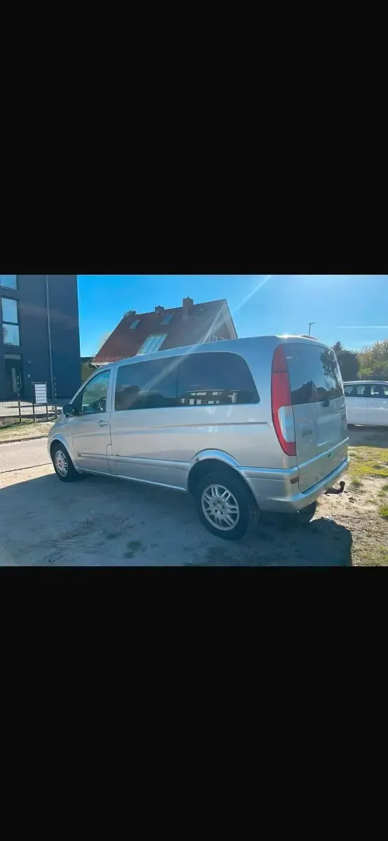 Gebraucht Mercedes Viano 130 PS (95 kW) 2004 Silber Van / Kleinbus