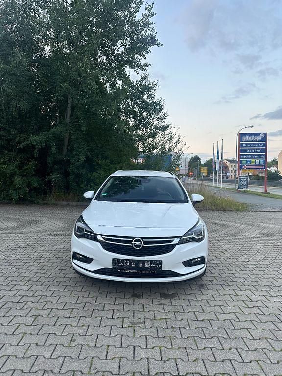 Weiß Gebraucht 2018 Opel Astra S Kombi | 7.250 € (Fairer Preis) - Bild 1/4