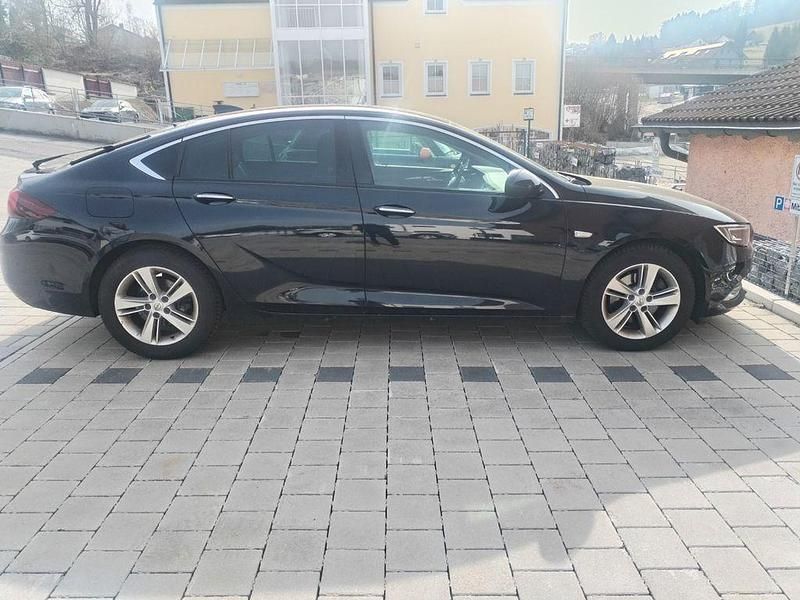 Gebraucht Opel Insignia 170 PS (125 kW) 2018 Blau Limousine