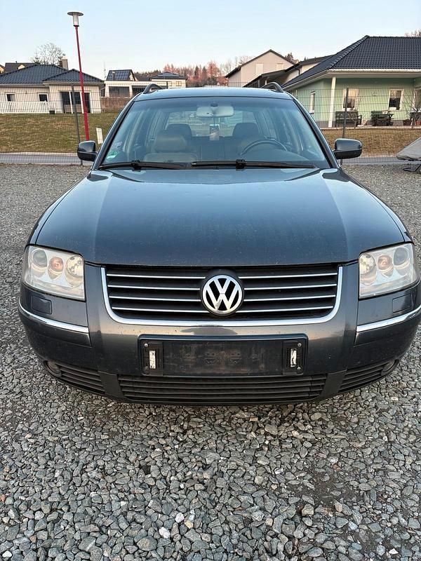 Gebraucht VW Passat 193 PS (141 kW) 2002 Grau Kombi