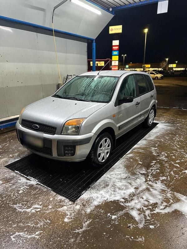 Gebraucht Ford Fusion 90 PS (66 kW) 2007 Silber Kombi