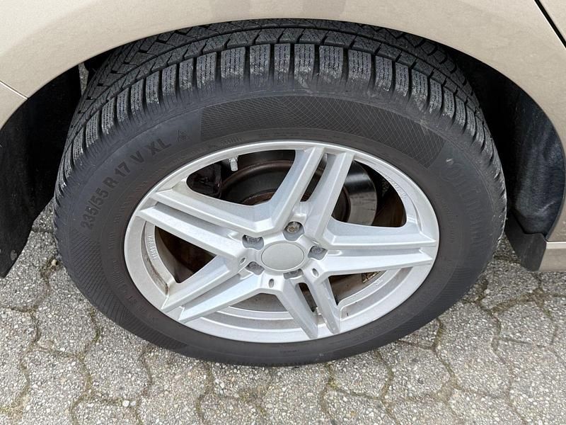 Gebraucht Ford S-MAX Titanium 190 PS (139 kW) 2019 Silber Van / Kleinbus