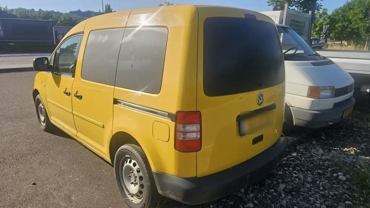 Gebraucht VW Caddy 140 PS (102 kW) 2014 Gelb Van / Kleinbus
