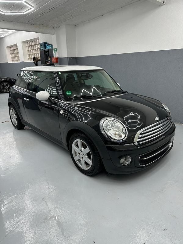Midnight black Gebraucht 2010 Mini Cooper D Kleinwagen | 3.299 € (Superpreis) - Bild 1/4
