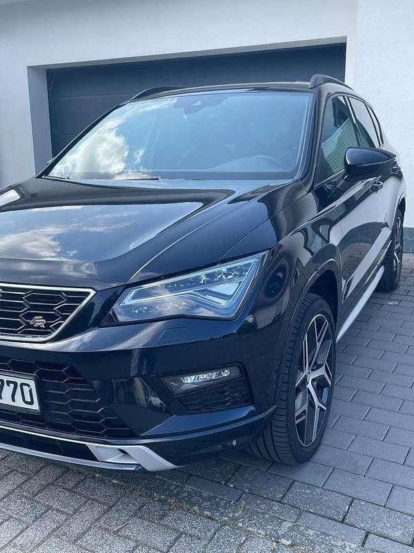 Blau Gebraucht 2020 Seat Ateca 4Drive SUV | 19.900 € (Superpreis) - Bild 1/4