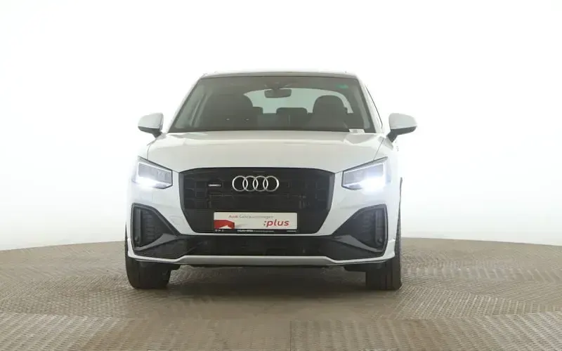 Gebraucht Audi Q2 S-Line 190 PS (139 kW) 2025 Weiß SUV