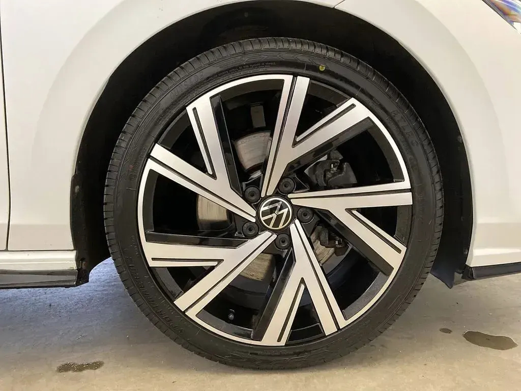 Gebraucht VW Golf VIII R-line 150 PS (110 kW) 2021 Weiß Kombi
