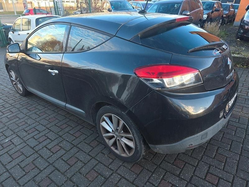 Gebraucht Renault Mégane Coupé Night&Day 131 PS (96 kW) 2010 Schwarz Coupé
