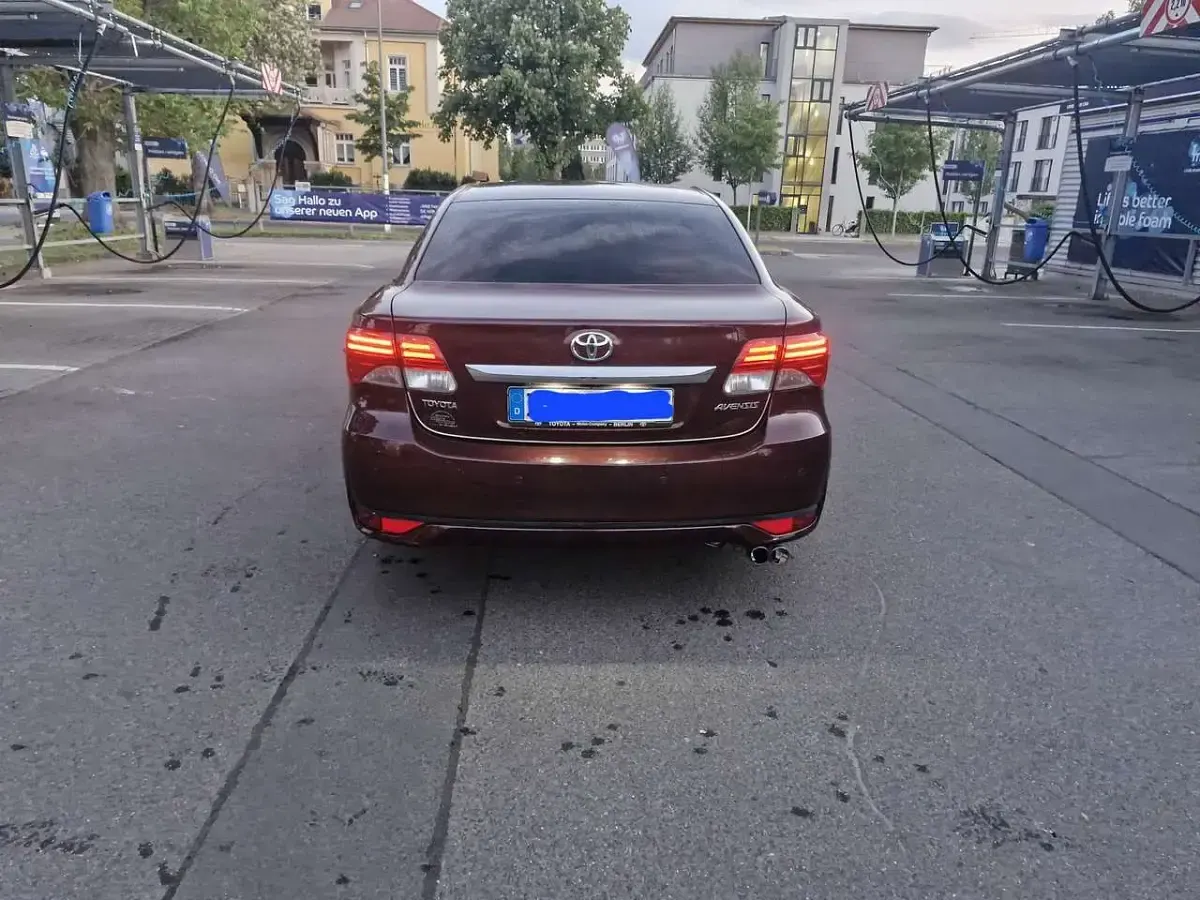 Gebraucht Toyota Avensis Multidrive S 147 PS (108 kW) 2012 Limousine