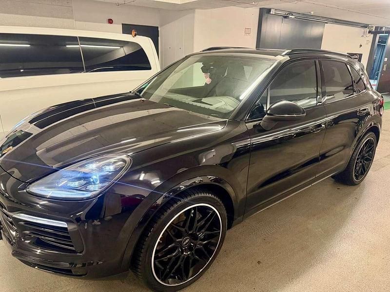 Gebraucht Porsche Cayenne S 441 PS (324 kW) 2019 Schwarz SUV