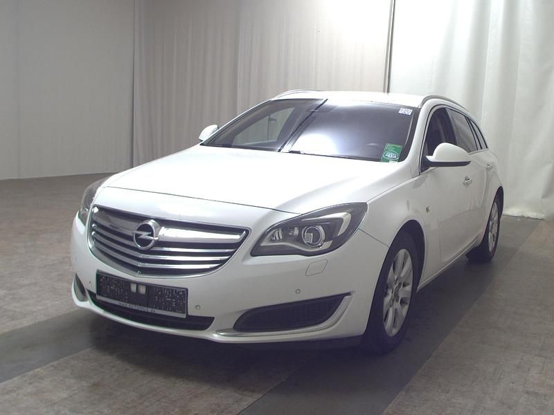 Gebraucht Opel Insignia Innovation 163 PS (119 kW) 2014 Schneeweiss/summitwhite/arctic Kombi