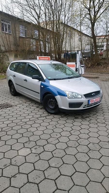 Gebraucht Ford Focus 101 PS (74 kW) 2006 Grau Kombi