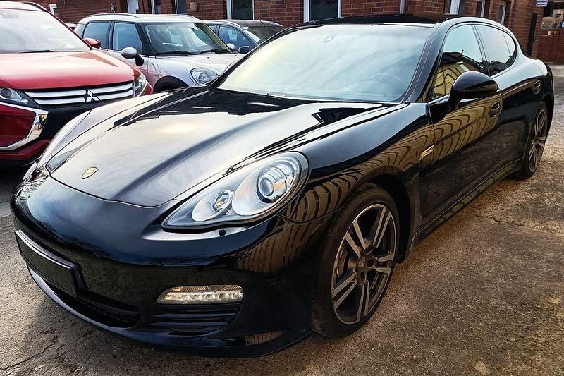 Gebraucht Porsche Panamera 299 PS (219 kW) 2011 Schwarz Kleinwagen