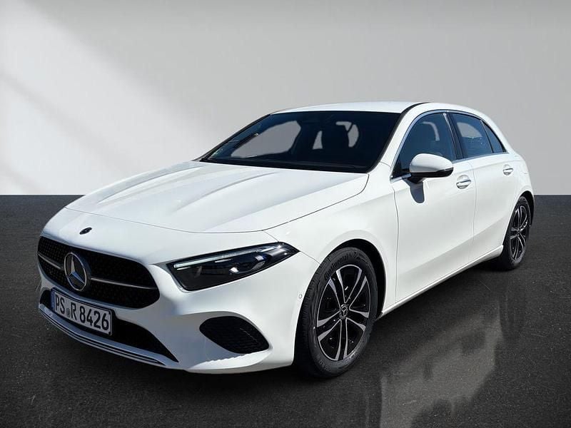 Gebraucht Mercedes A180 Advanced Plus 136 PS (100 kW) 2025 Weiß Limousine