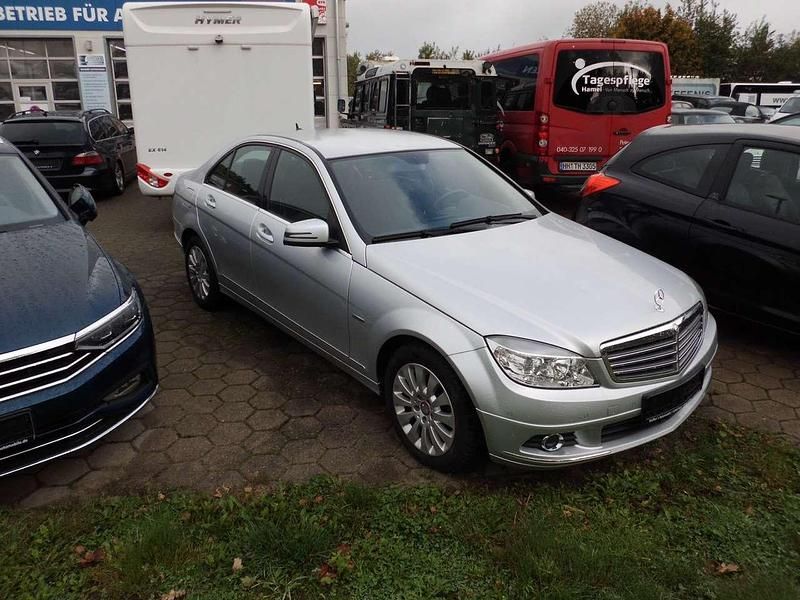 Iridiumsilber metalliclack Gebraucht 2010 Mercedes C200 Limousine | 9.799 € (Fairer Preis) - Bild 1/4