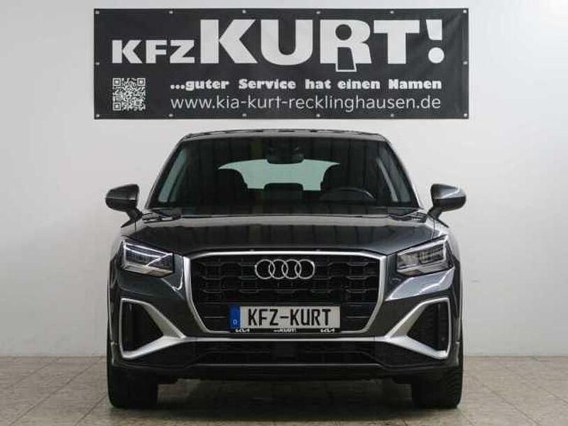 Gebraucht Audi Q2 S-Line 116 PS (85 kW) 2023 Daytonagrau SUV