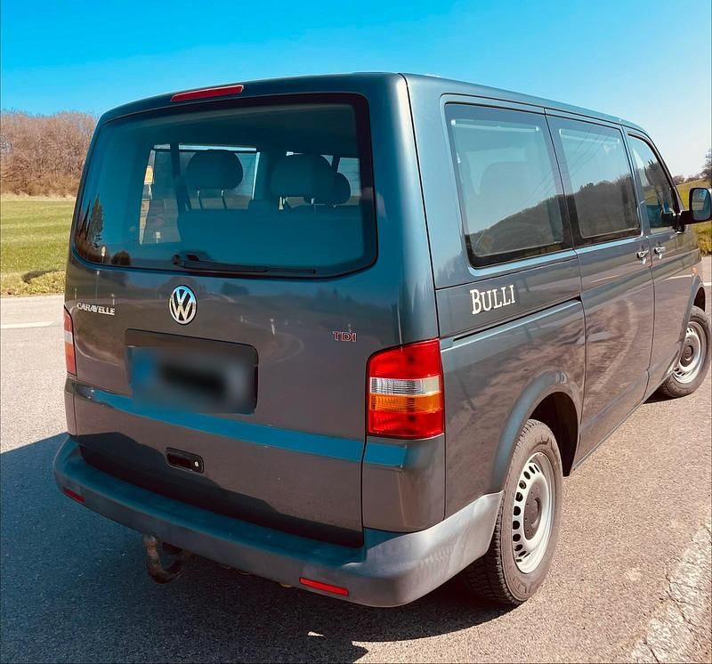 Gebraucht VW T5 130 PS (95 kW) 2008 Grau Van