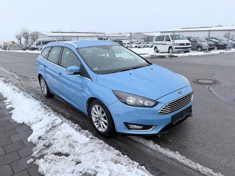 Gebraucht Ford Focus Titanium 120 PS (88 kW) 2017 Blau Limousine