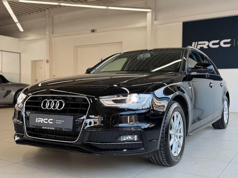 Brillantschwarz Gebraucht 2015 Audi A4 Attraction Kombi | 12.940 € (Fairer Preis) - Bild 1/4